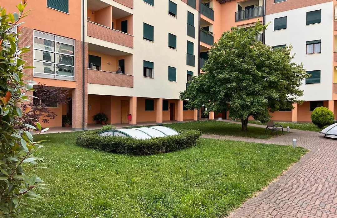 Vicenza City Apartments 3-1