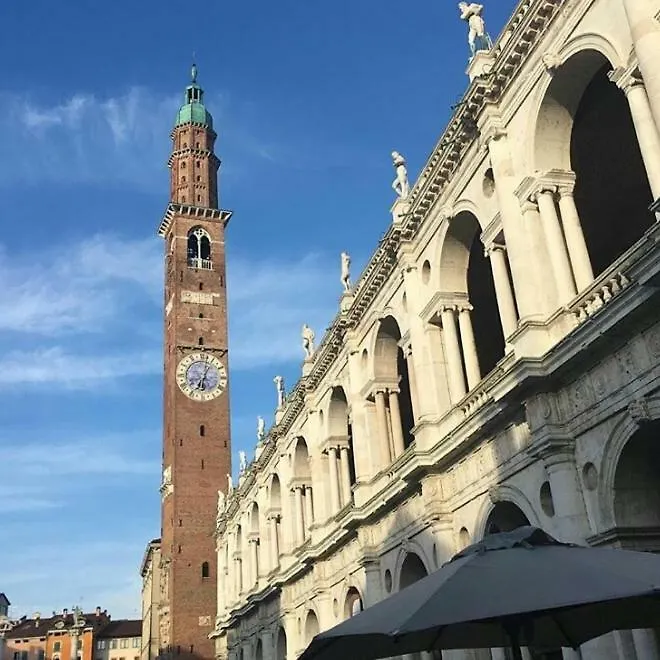 Vivi Vicenza Vicino Al Centro E Alla Stazione-1