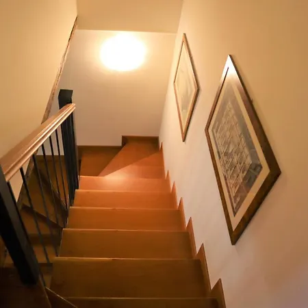 Roman Theatre Apartment In The Center Of Vicenza-3