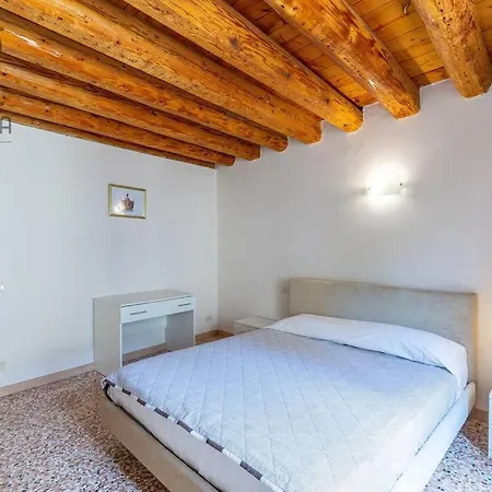 Vittoria Apartments: Palladio 2-3