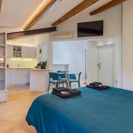 Esclusivo Loft di Design Centro Storico Vicenza-3