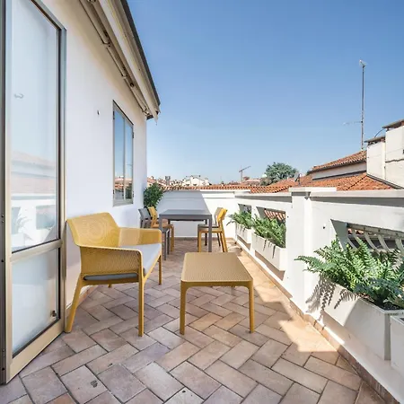 San Michele Modern Apartment - con balcone!-3