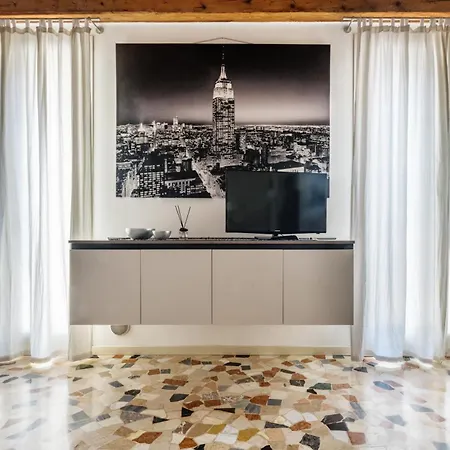 Lovely Apartment In Vicenza-3