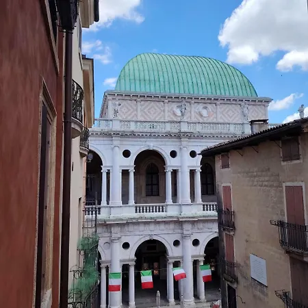 Vicenza Room-3
