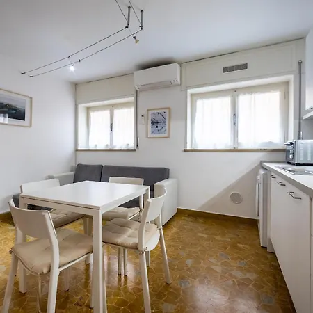 White House Studio in Vicenza-2