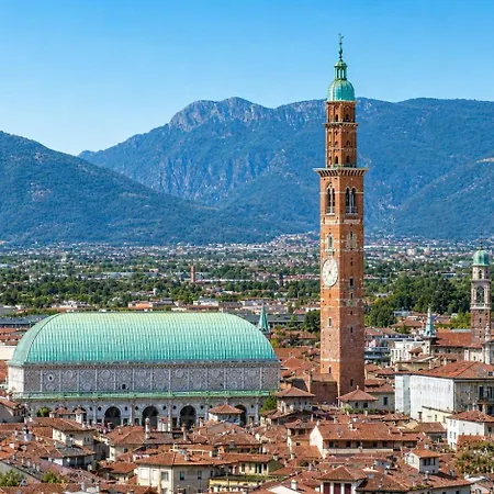 Suite Palladio Centro Vicenza A 2 Passi da Piazza dei Signori Check-in Veloce-3