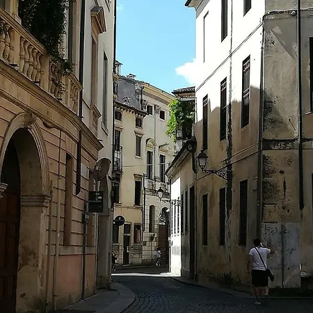 Vivere In Palazzo Storico-3