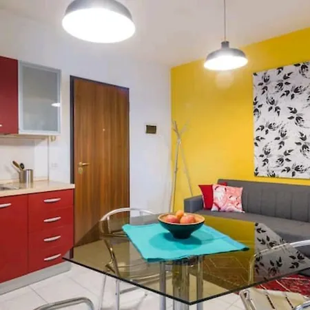 Yellow House-3